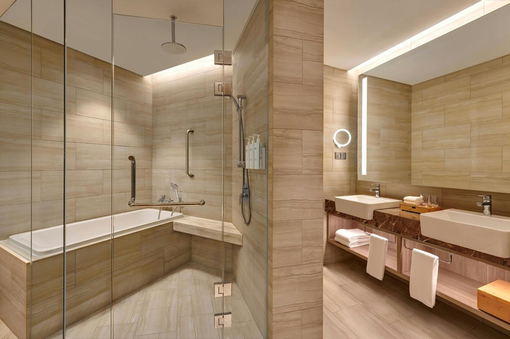 Hotel Courtyard By Marriott Setia Alam Exterior foto